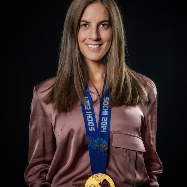 Julia Dujmovits